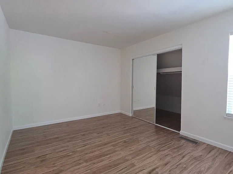 1918 Knolls Dr — Photo 14