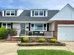 902 2nd Ave FLOOR 2, Franklin Square, NY 11010