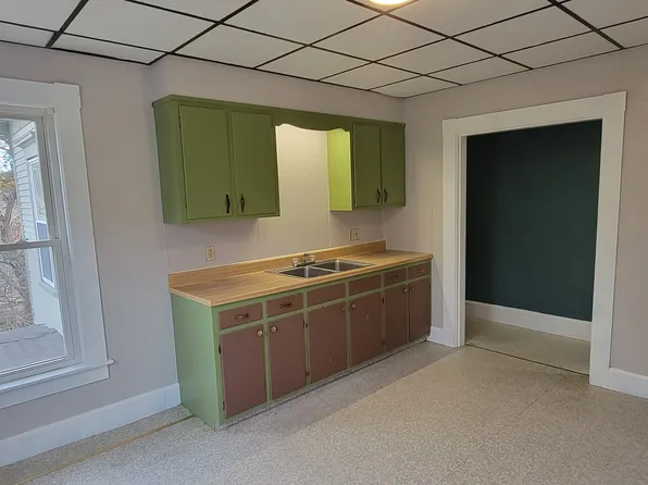 47 Pine St Unit 49, Laconia, NH 03246