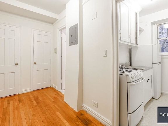 4th image of 107-19 70th Ave #506