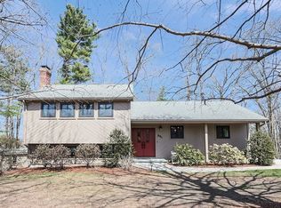 251 Irondequoit Rd, Franklin, MA 02038