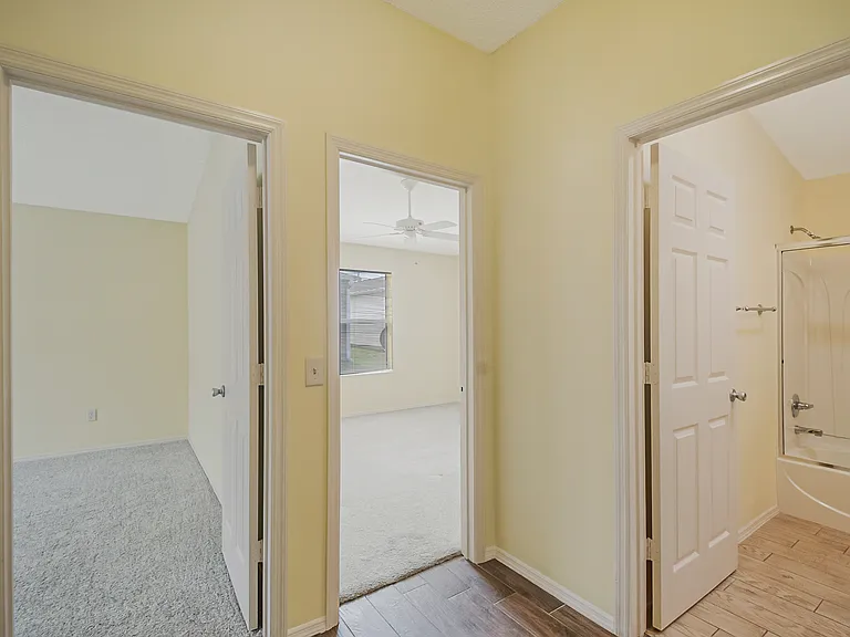 2454 Southern Oak St — Photo 21
