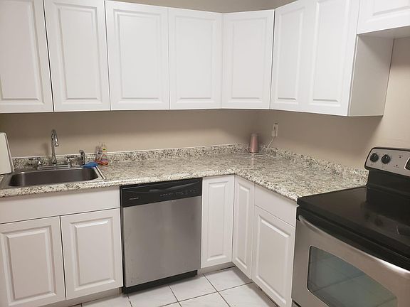 5th image of 11560 NW 37th St #11560