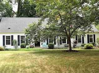 34 Clairhaven Dr, Hudson, OH 44236