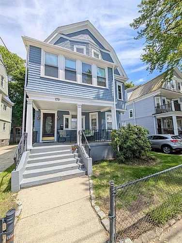 181 College Ave Photo 1
