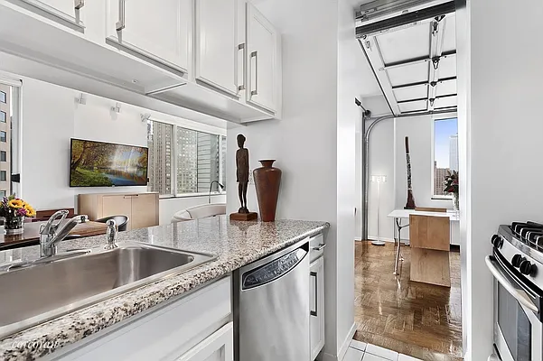 Sold by Corcoran | media 12