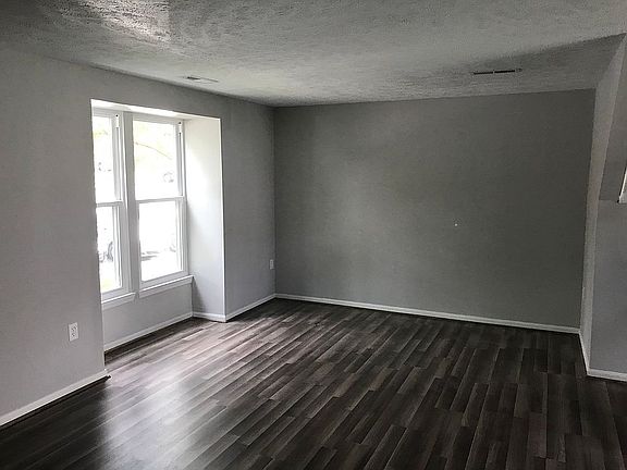 4th image of 7720 Balla Ct