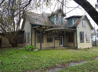 308 S Avenue C, Elgin, TX 78621