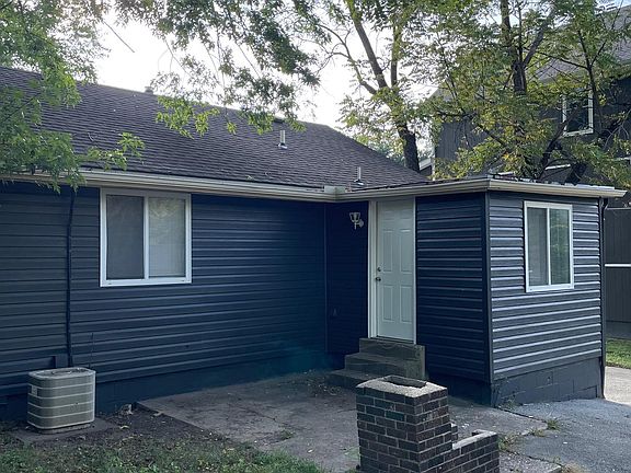 3rd image of 9332 Walnut St