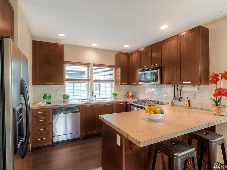 6013 Lanham Pl SW #1 — Photo 5