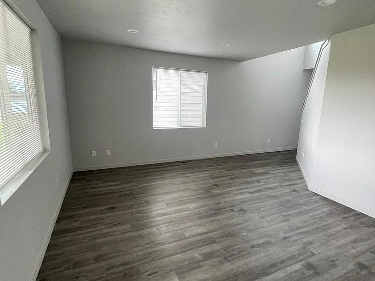 2425 Sunrise Dr #3 — Photo 12