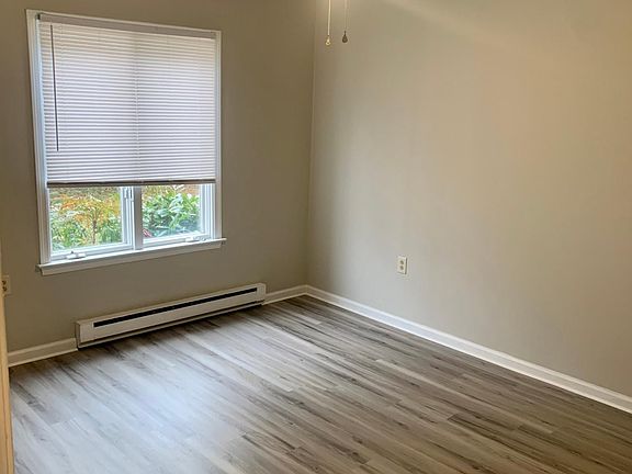 5th image of 373 Opequon Ave