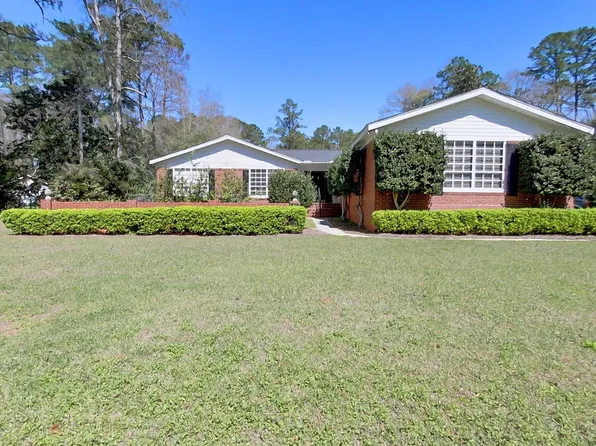 329 Tuxedo Dr, Thomasville, GA 31792