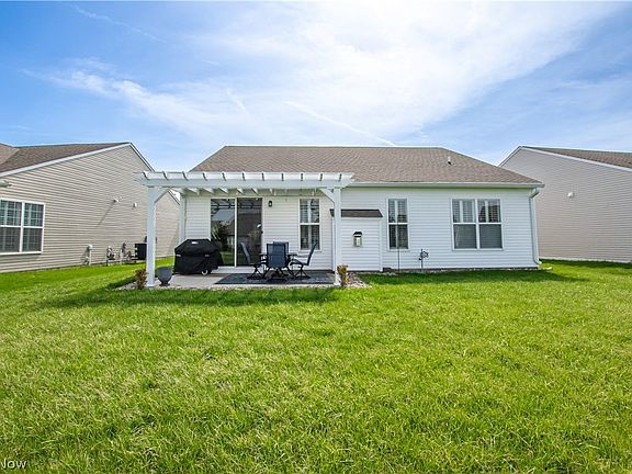 4th image of 848 Cedar Crest Dr
