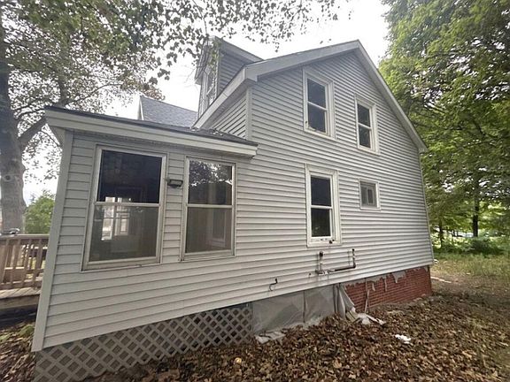 2nd image of 42 Maple Street