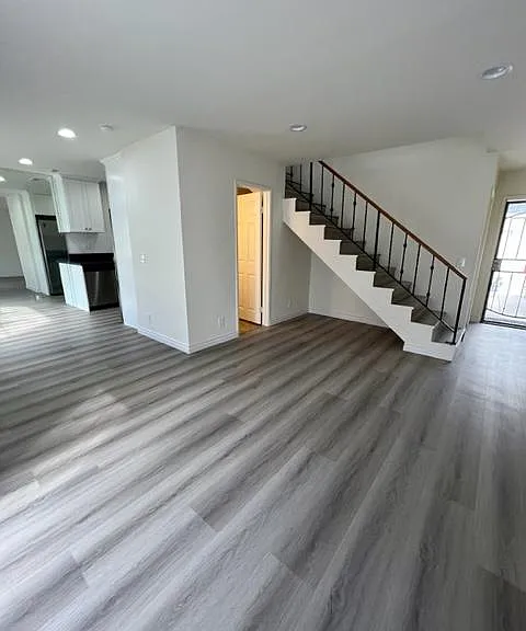 7893 Cerritos Ave — Photo 56