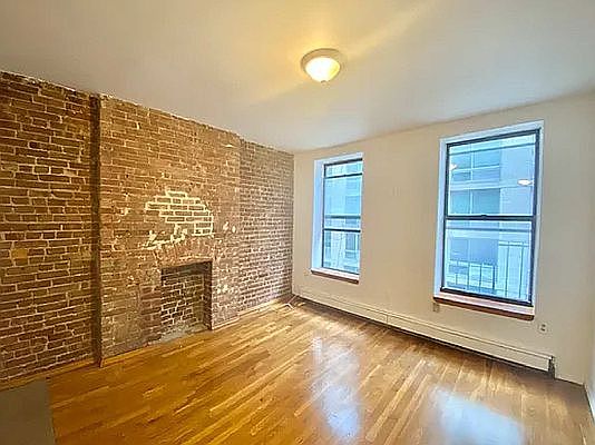 1st image of 449 W 37th St #3RW
