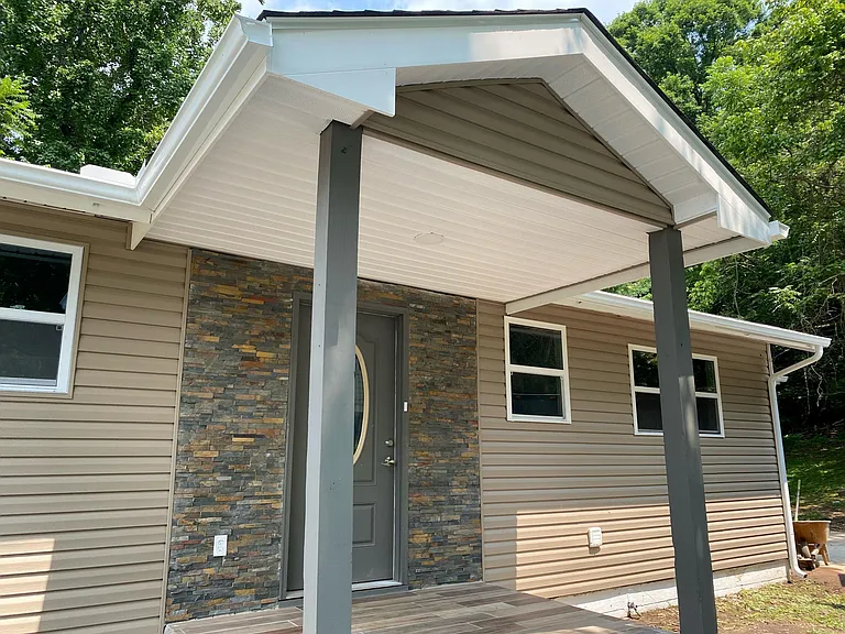 115 Bethune Cir — Photo 1