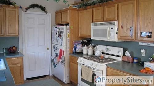 5th image of 1623 Simmons Ave NE