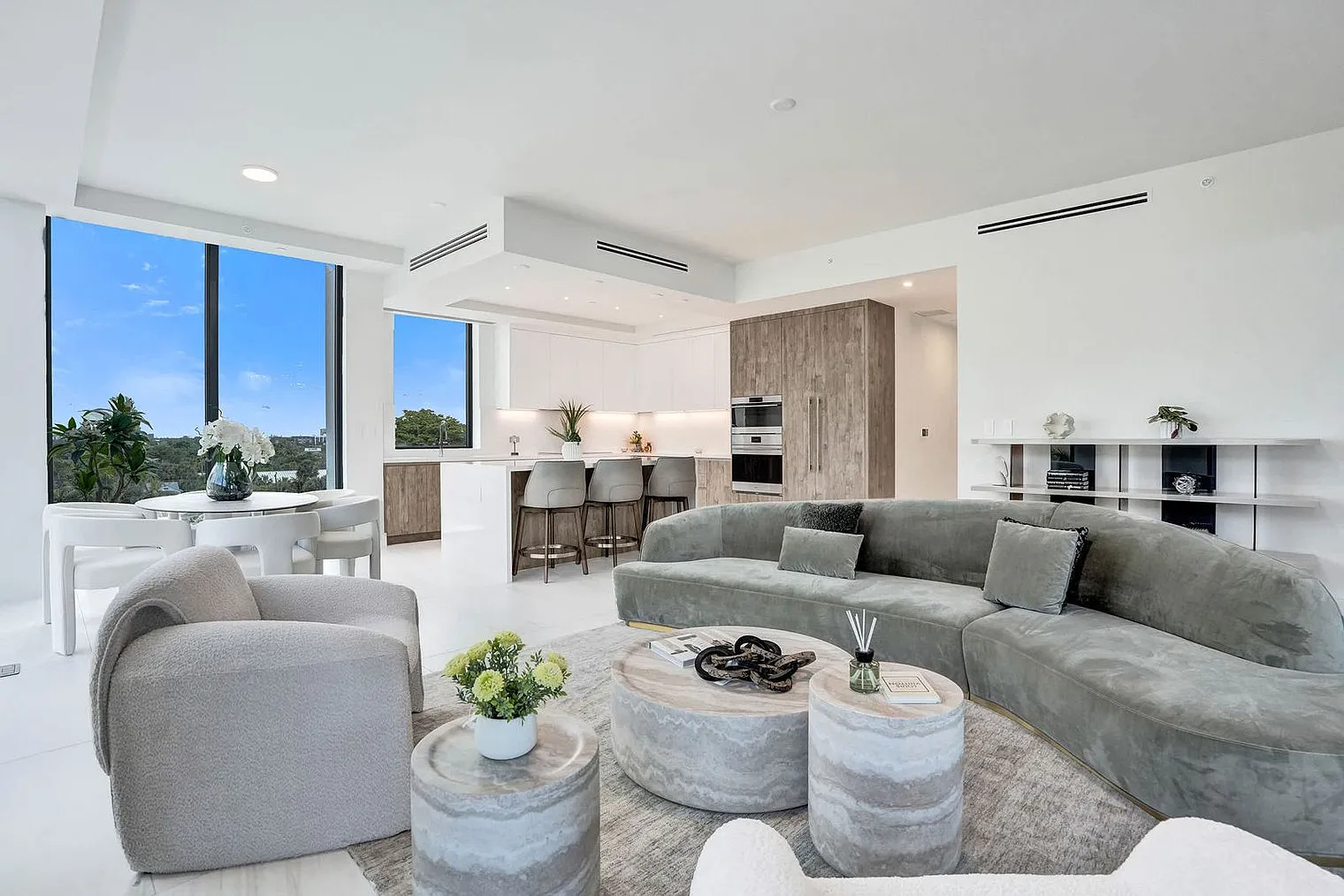 3 bed, 3.0 bath, $14,045 — Photo 1