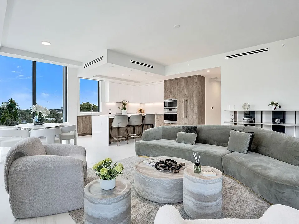 305 Briny Ave #2-ID1585692P