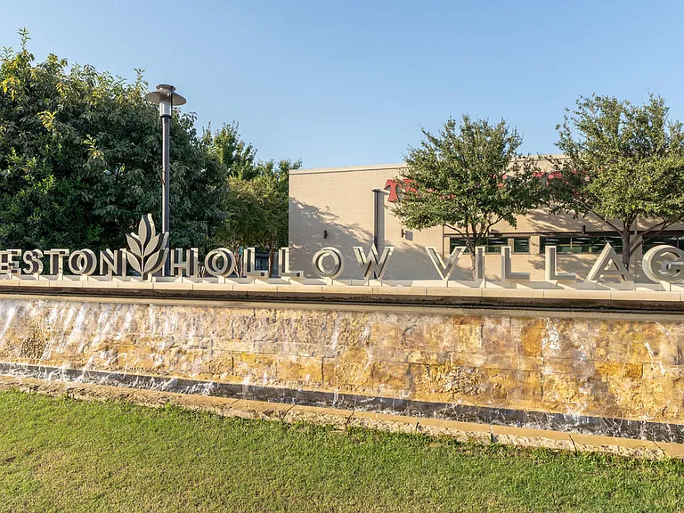 Entertainment and Shopping at Preston Hollow Village