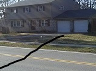 8291 Forest Rd, Cincinnati, OH 45255