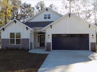 605 SW Bellflower Dr, Lake City, FL 32024