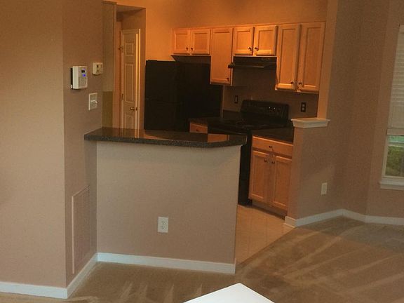 4th image of 8637 Millstream Dr