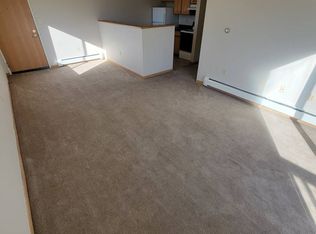 400 13th Ave NW UNIT 7, Oelwein, IA 50662