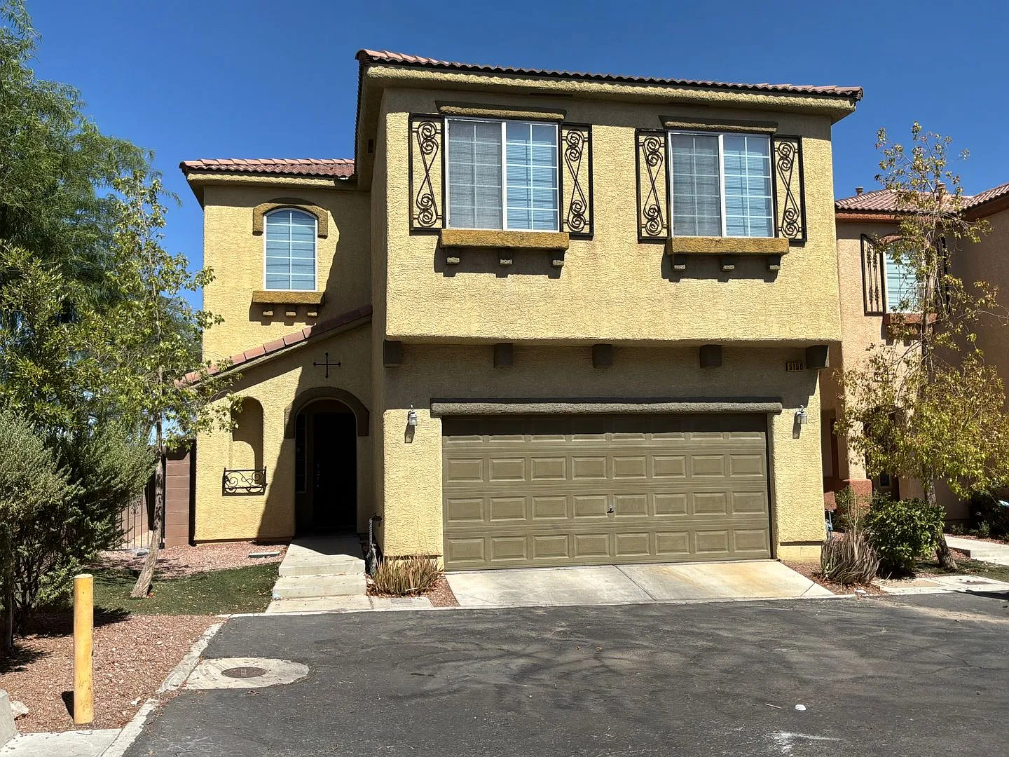 2 Story 3 bedrooms 2.5 bathrooms — Photo 1