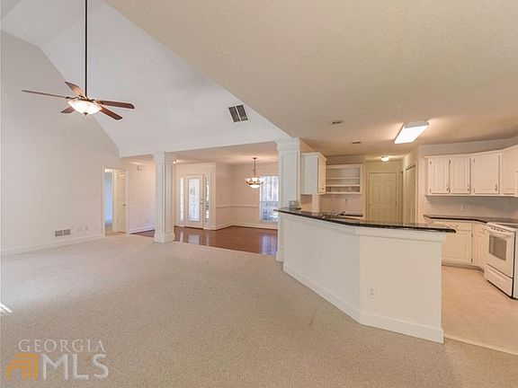 5th image of 100 Green Valley Cir