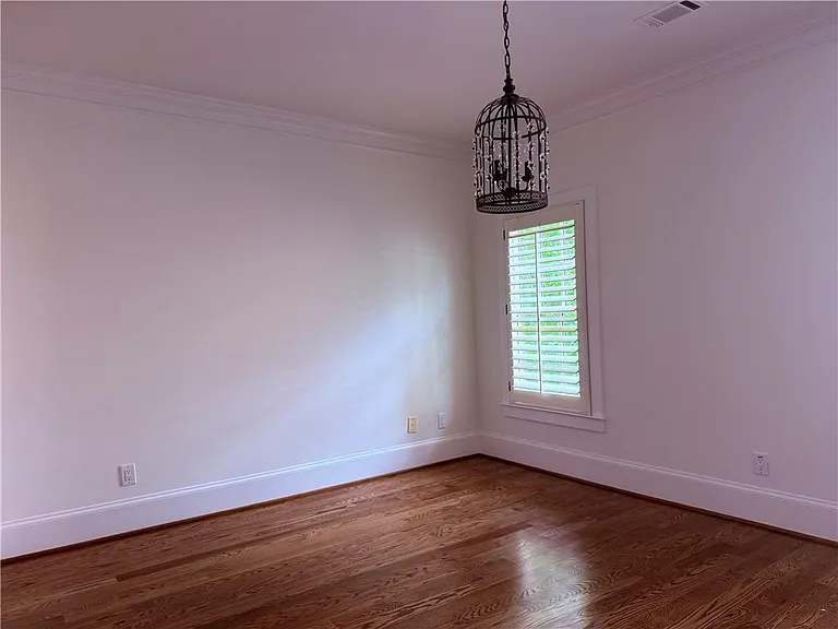 2617 Canterbury Trl NE — Photo 30