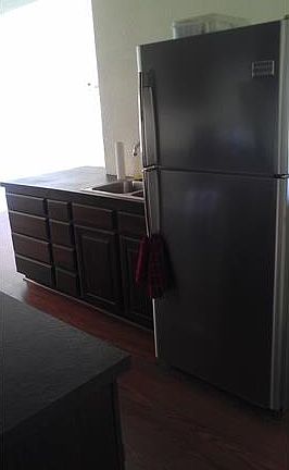 5th image of 851 S Shoshone St