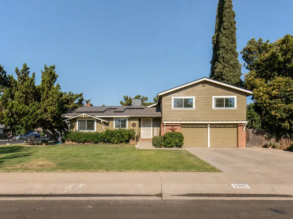 1321 S Goddard Street, Visalia, CA 93292