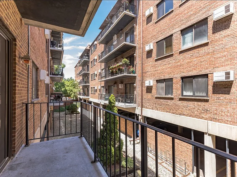 2325 N Neva Ave #104B — Photo 17