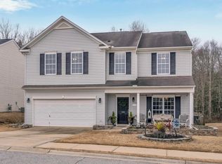 236 Garfield Ln, Simpsonville, SC 29681