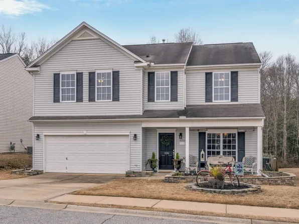 236 Garfield Ln, Simpsonville, SC 29681