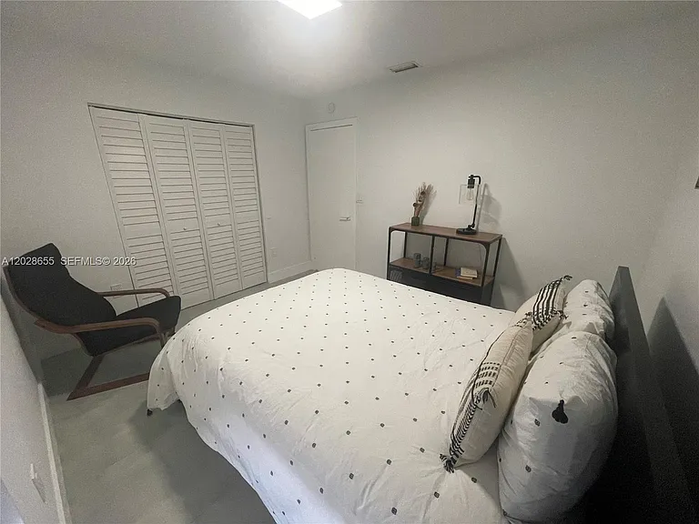 5733 NW 100th Ct — Photo 38