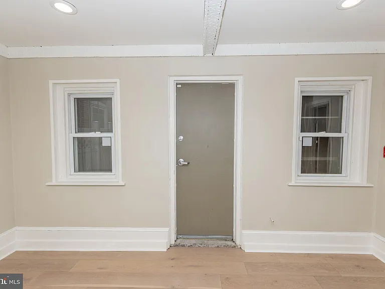 901 Clinton St #3 — Photo 18