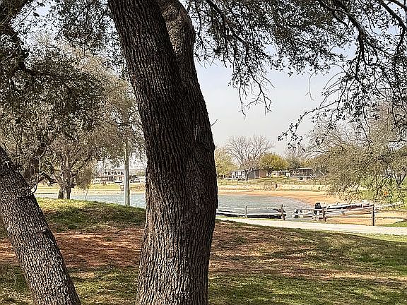 4th image of 2334 Sanbar Rd #46