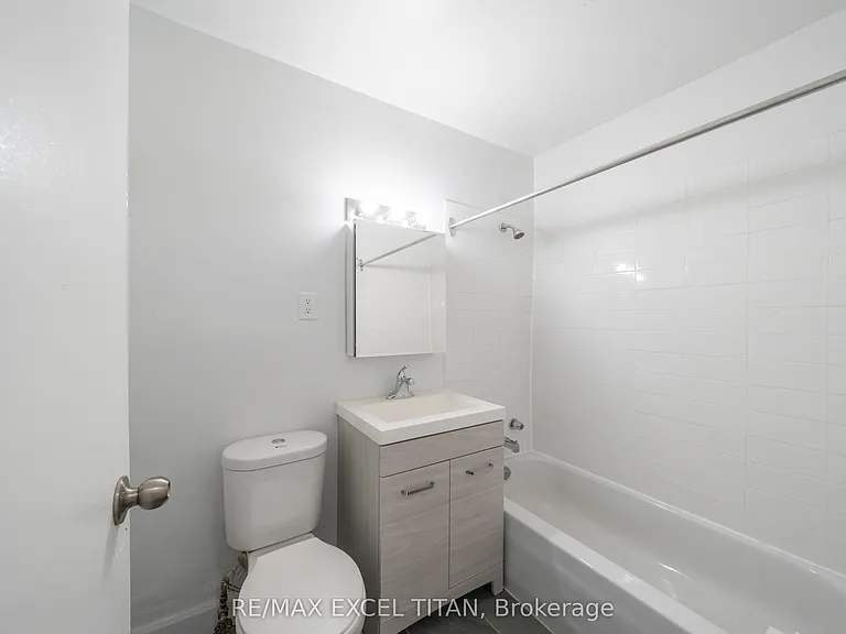 2507 Eglinton Ave W #304 — Photo 9