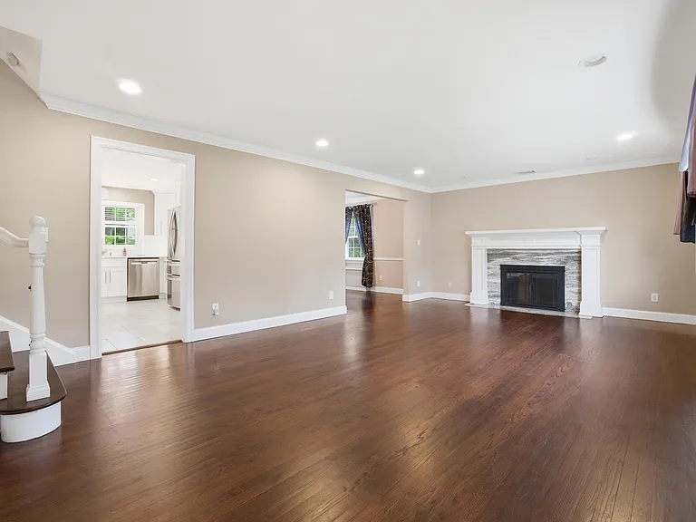 45 Oakland Ave — Photo 9