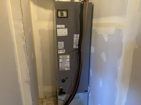 3rd image of 4608 Tower Ave