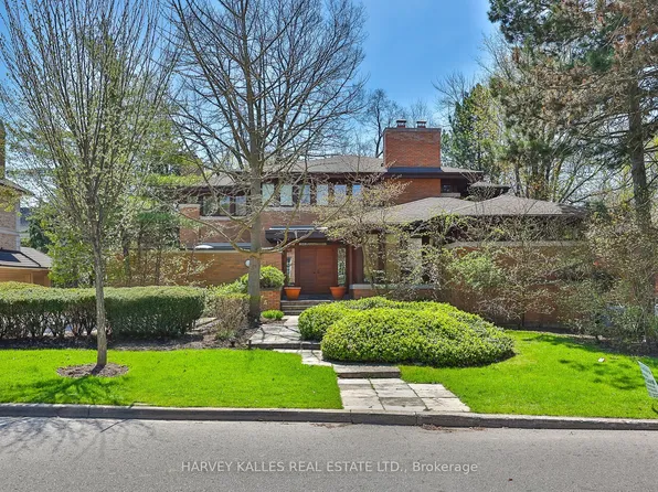 223 Hillhurst Blvd, Toronto, ON M5N 1P3
