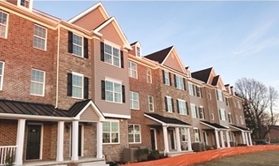 1st image of 610 Pony Ln