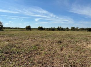 S Commerce St, Mart, TX 76664