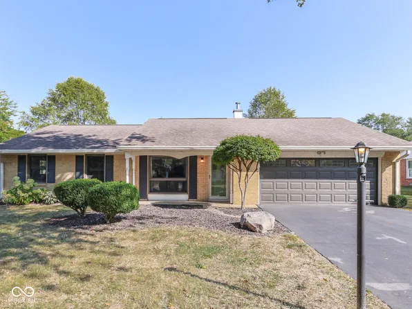 1210 E Adams Dr, Franklin, IN 46131