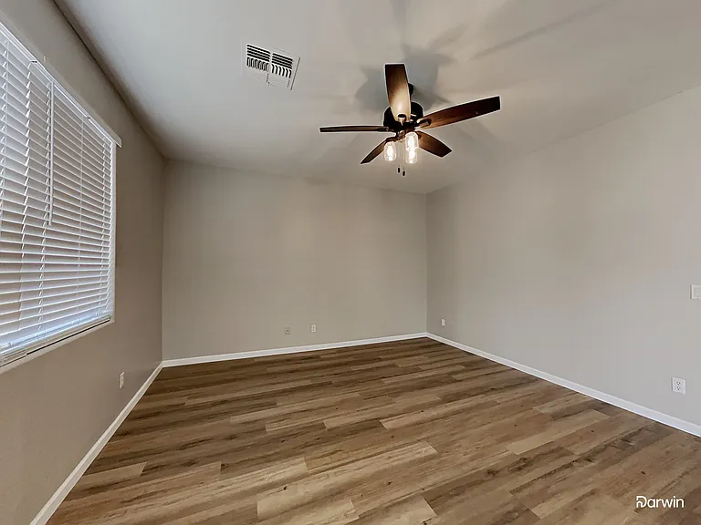 329 E Diamond Trl — Photo 7