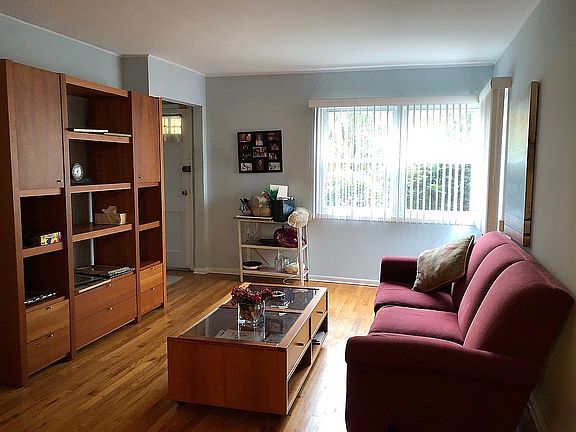4th image of 67-27 210th St
